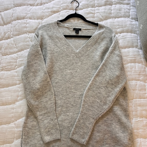 Halogen Grey Sweater - New - Size Small - Picture 3 of 7